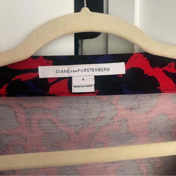 Diane Von Furstenberg Silk Red Print Wrap New Julian Two Dress - Picture 4 of 8